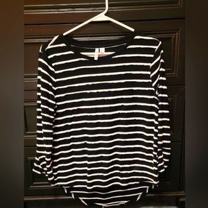 Women's long sleeve top